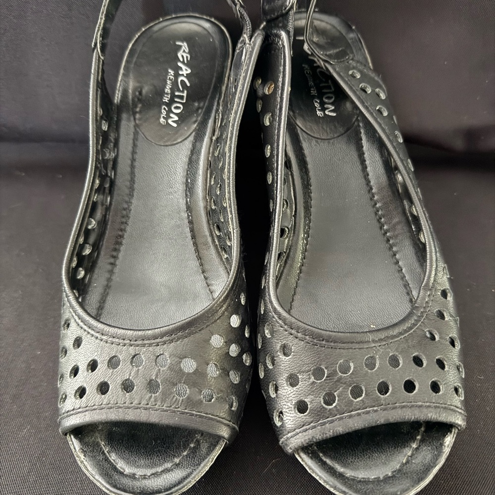 Kenneth Cole Reaction Black Heels with Peep Toe Design